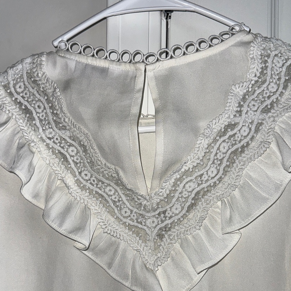 Express White Ruffle Lace Blouse - Picture 7 of 8